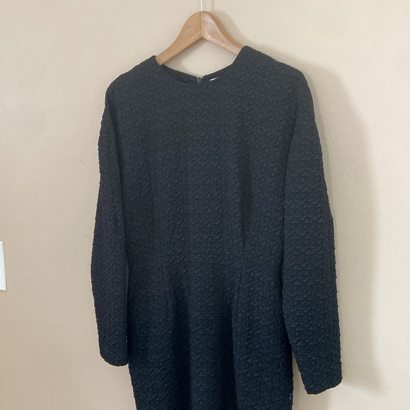 MM Lafleur- Rosa Dress in Glyph Jacquard - Picture 5 of 10